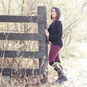 Meet your Posher, Kavya